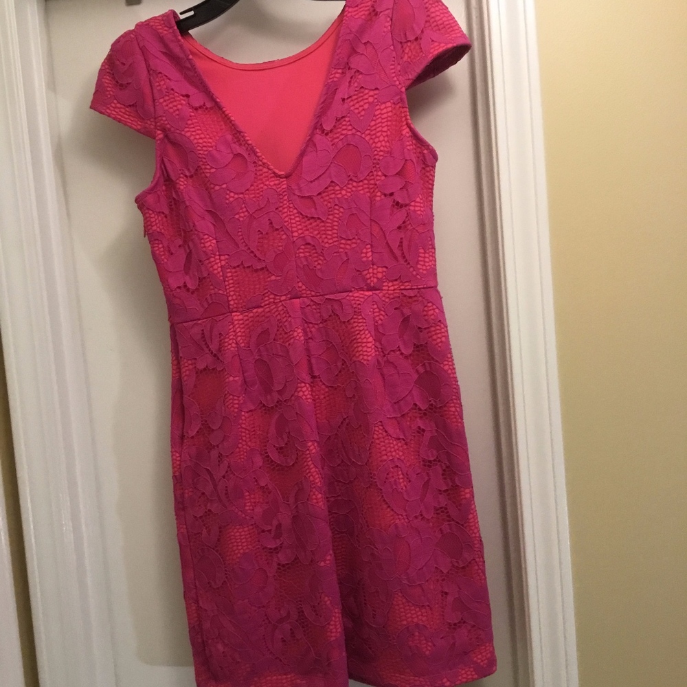 EUC MAIA CappedSleeved, Lace Overlay, V-Back Dress - Picture 3 of 7